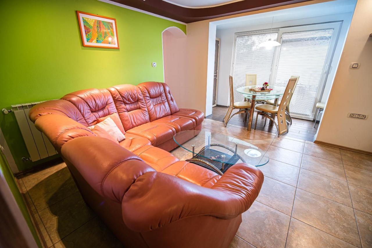 Apartments Ole โทลมิน ภายนอก รูปภาพ