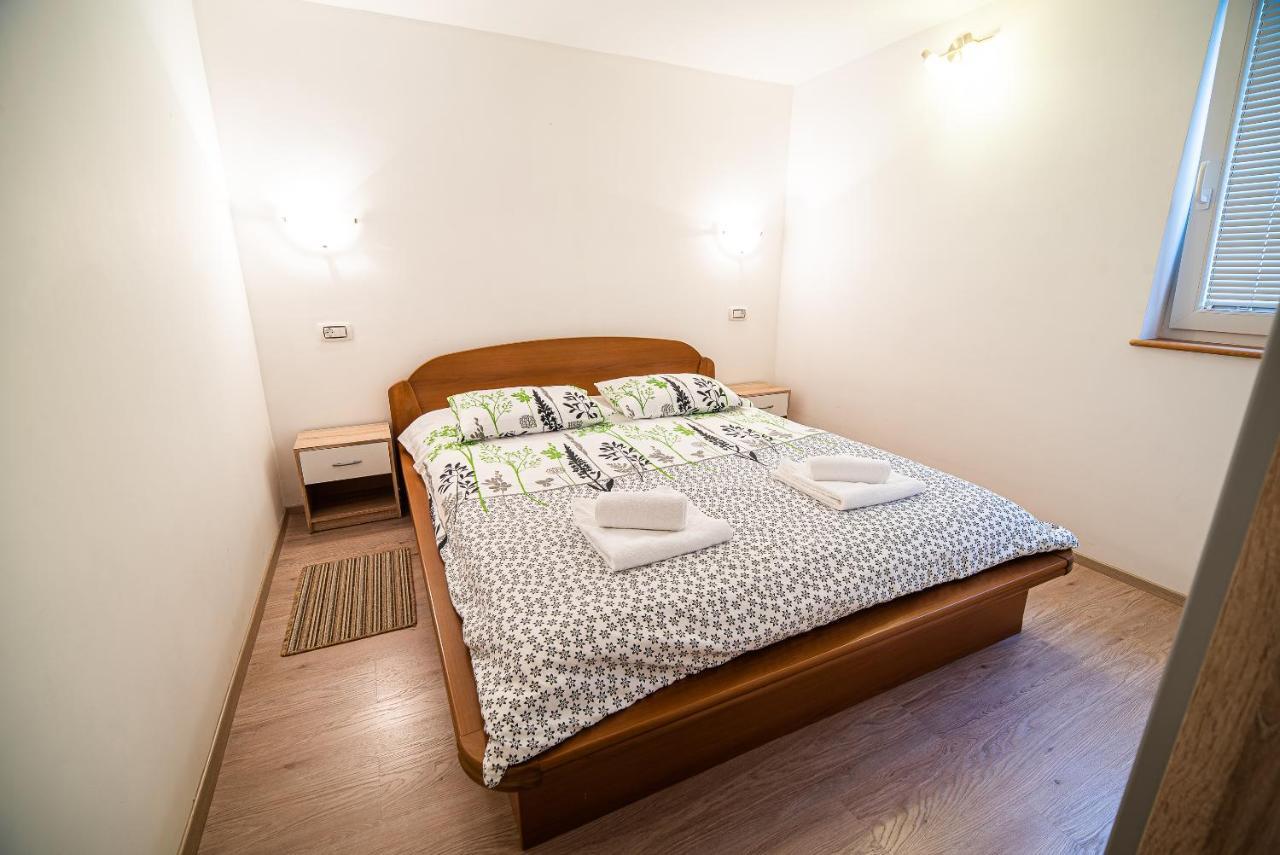 Apartments Ole โทลมิน ภายนอก รูปภาพ