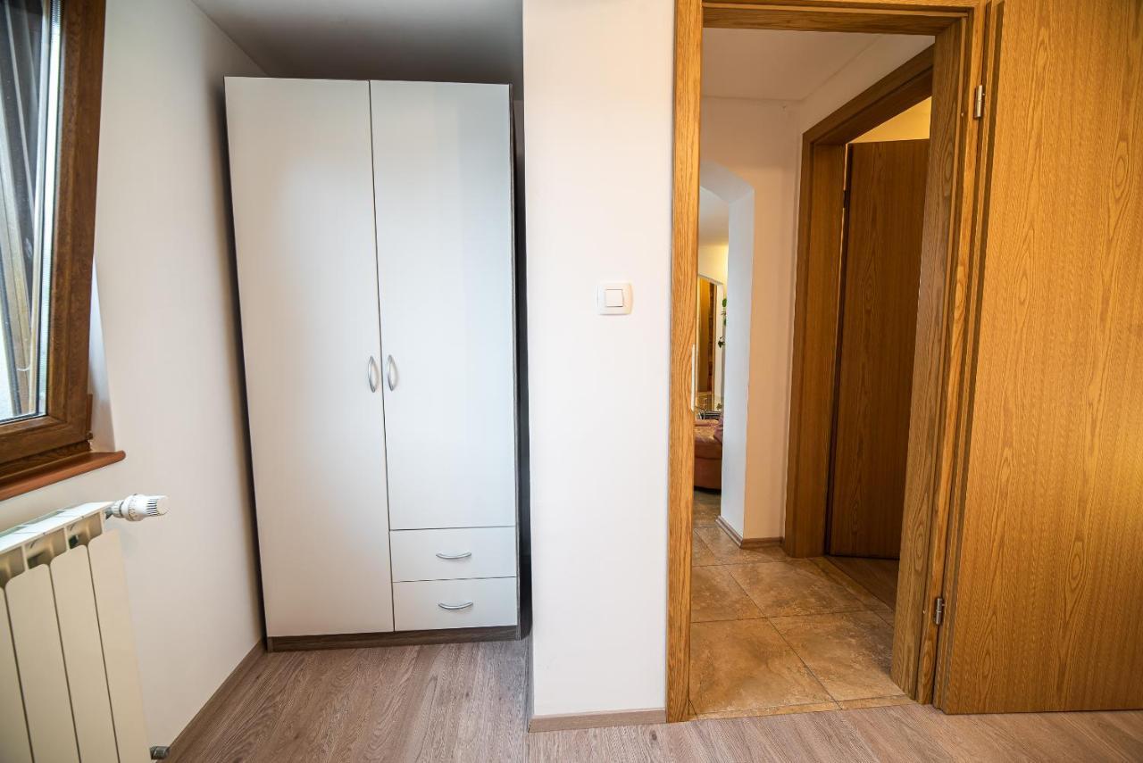 Apartments Ole โทลมิน ภายนอก รูปภาพ