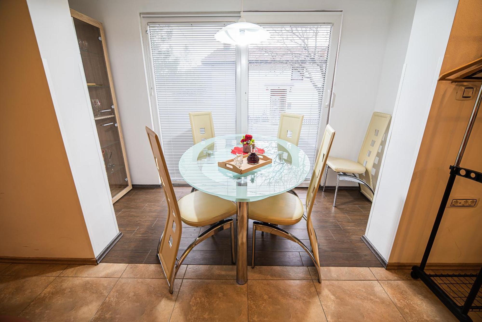 Apartments Ole โทลมิน ภายนอก รูปภาพ