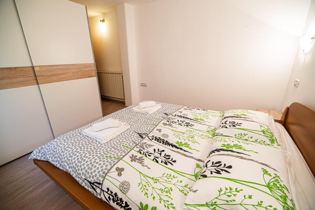 Apartments Ole โทลมิน ภายนอก รูปภาพ