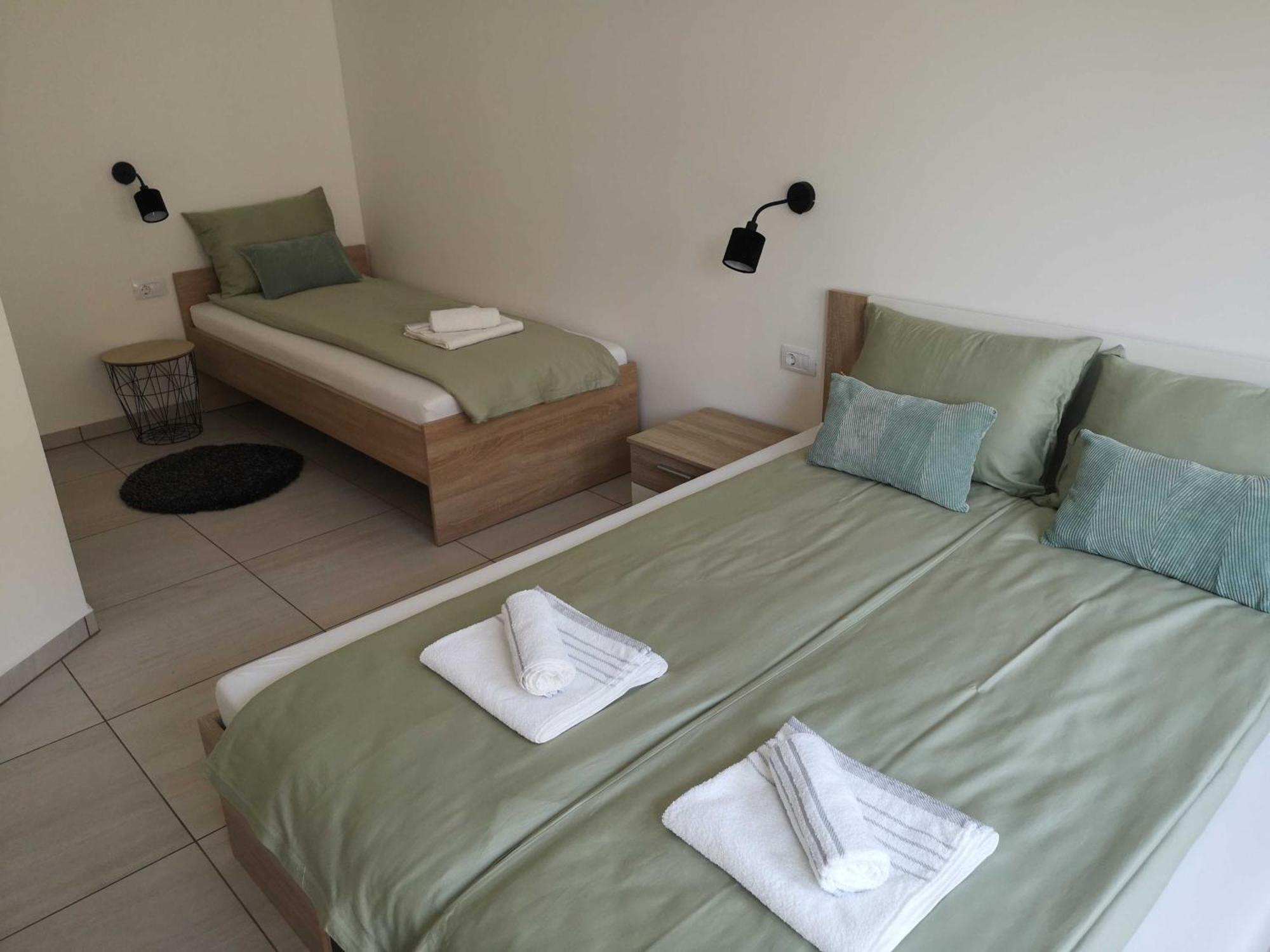 Apartments Ole โทลมิน ภายนอก รูปภาพ
